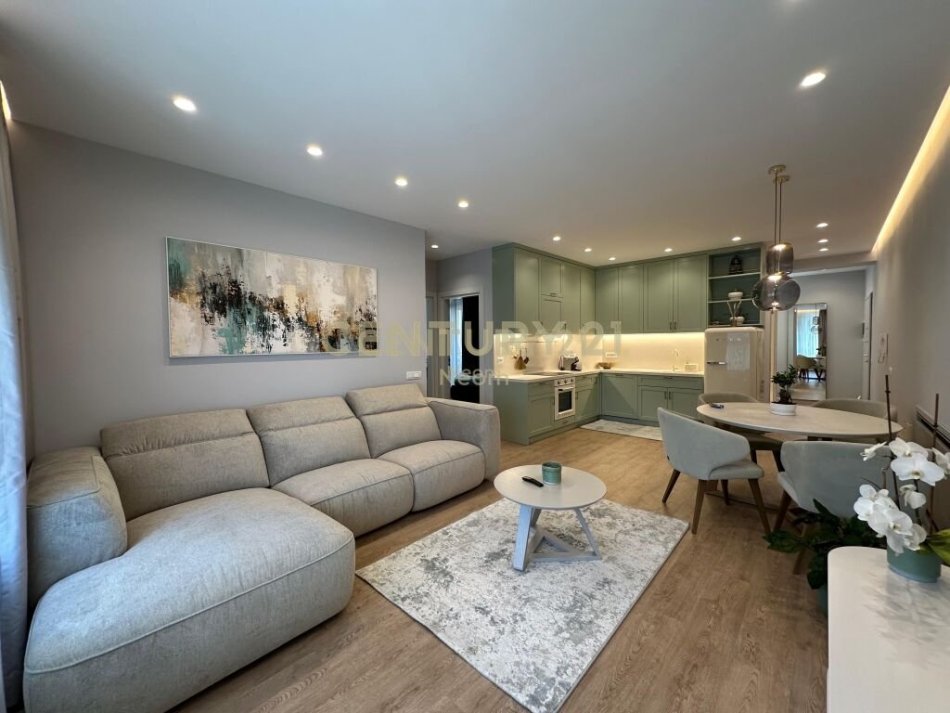 Tirane, jepet me qera apartament 2+1+Aneks+Ballkon Kati 2, 100 m² 1.200 € (Neom128430)