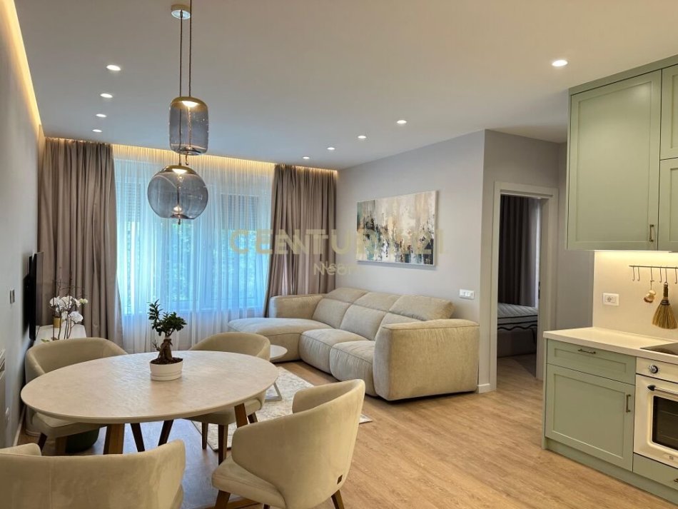 Tirane, jepet me qera apartament 2+1+Aneks+Ballkon Kati 2, 100 m² 1.200 € (Neom128430)