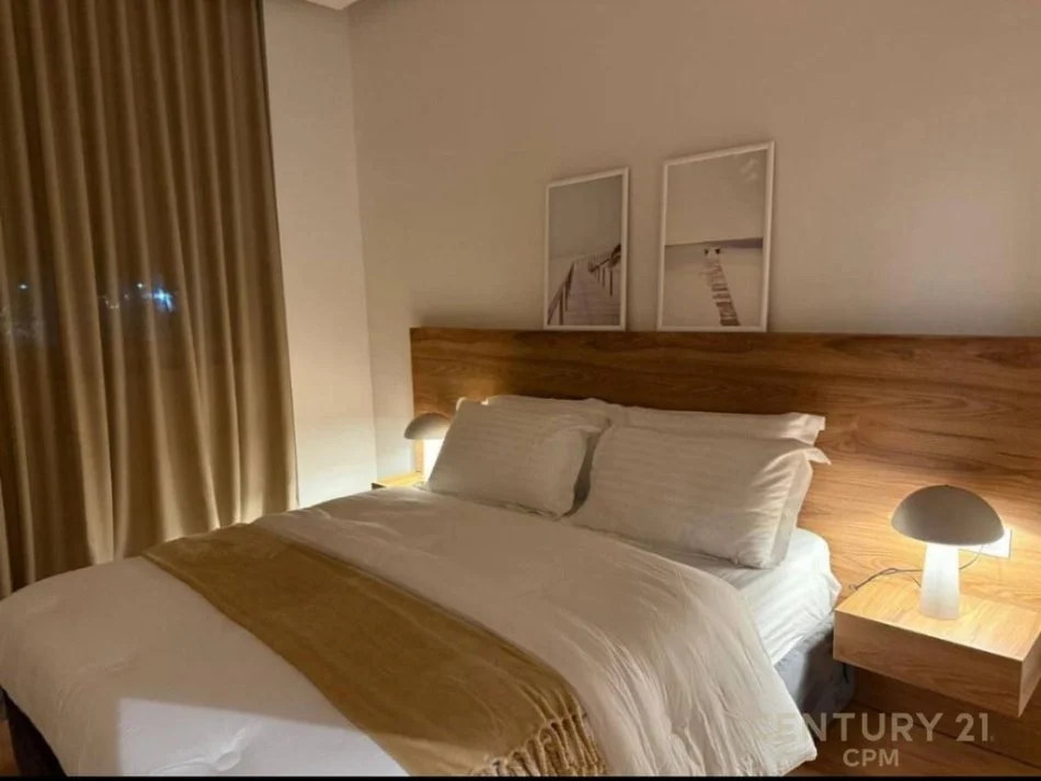 Tirane, shitet apartament 1+1 Kati 2, 77 m² 154.000 € (Rruga Eshref Frasheri)