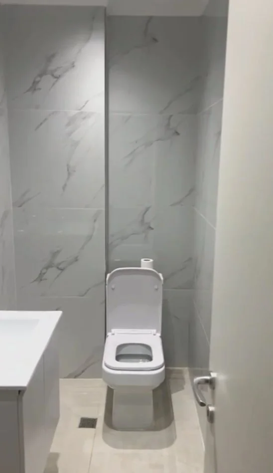 Tirane, jepet me qera apartament 2+1+Ballkon Kati 4, 115 m² 600 € (Zogu i Zi)