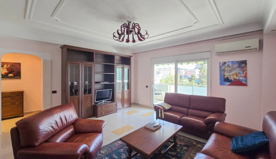 Tirane, jepet me qera apartament 2+1 Kati 6, 117 m² 1.200 € 