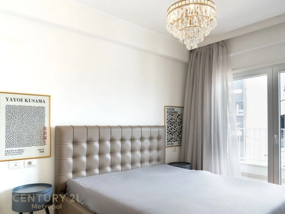 Tirane, shes apartament 2+1 Kati 3, 109 m² 245.000 € (Kopshti Botanik)