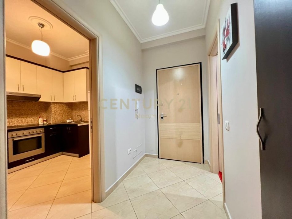 Tirane, jepet me qera apartament 1+1+Aneks+Ballkon Kati 5, 67 m² 460 € (Neom128663)