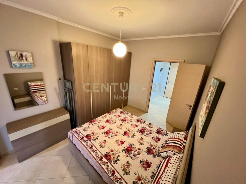 Tirane, jepet me qera apartament 1+1+Aneks+Ballkon Kati 5, 67 m² 460 € (Neom128663)