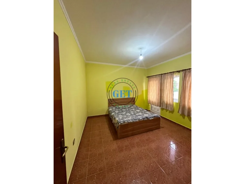 Durres, jepet me qera apartament 2+1 Kati 1, 70 m² 300 € (Plazh)
