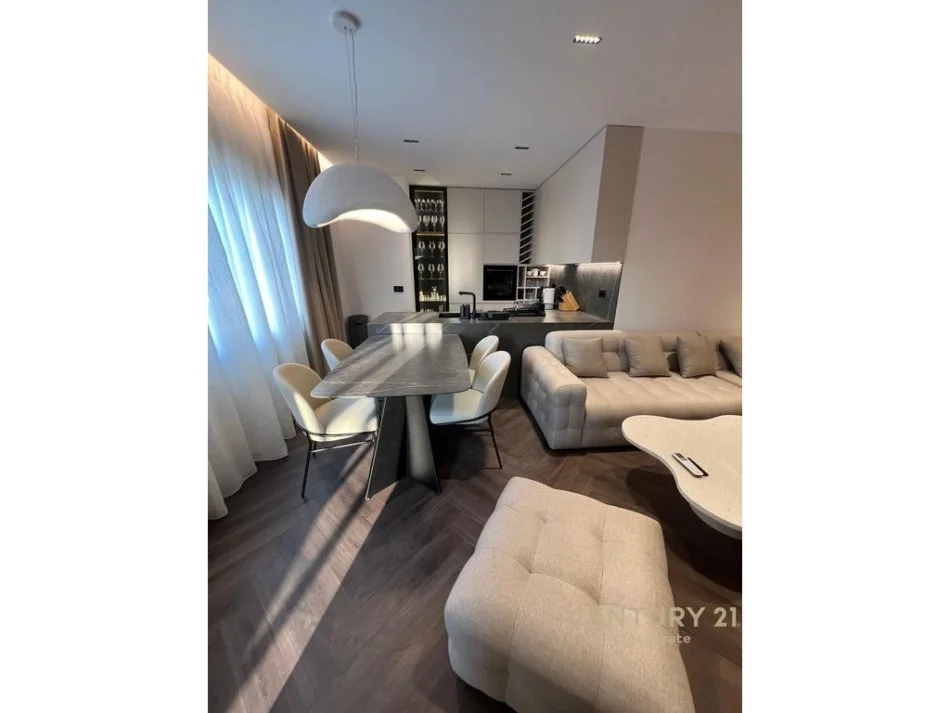 Tirane, shitet apartament 2+1 Kati 9, 103 m² 288.000 € (Fakulteti Ekonomik)