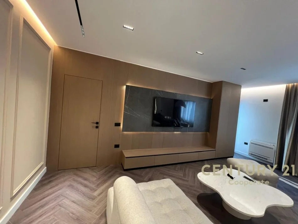 Tirane, shitet apartament 2+1 Kati 9, 103 m² 288.000 € (Fakulteti Ekonomik)