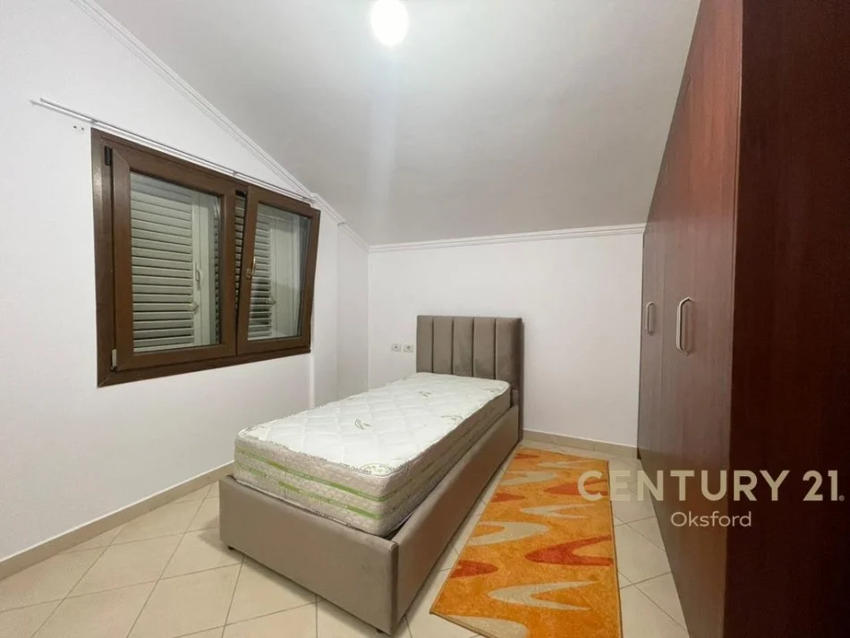 Tirane, jepet me qera apartament 2+1+Ballkon Kati 2, 60 m² 550 € (vilat selite)