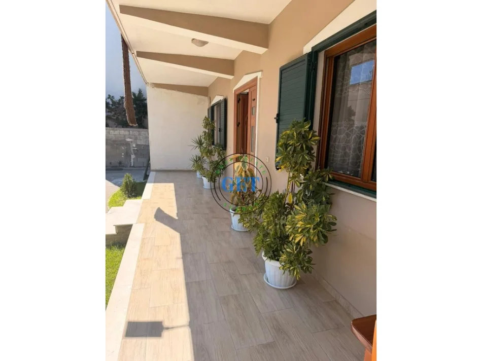 Durres, jepet me qera apartament 2+1 Kati 1, 100 m² 350 € (Kënet)