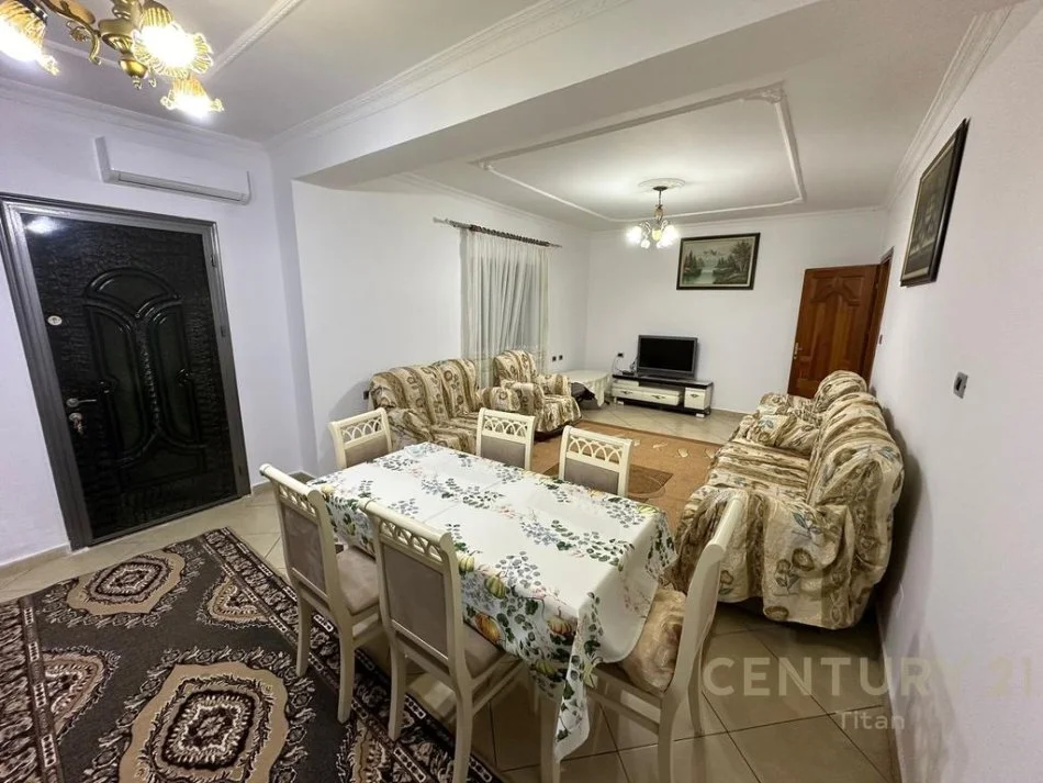 Tirane, jepet me qera apartament 2+1 Kati 1, 136 m² 500 € (5 maji)
