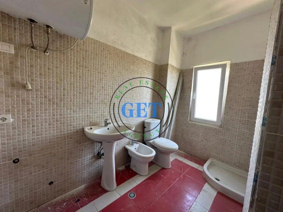 Durres, shitet apartament 1+1 Kati 5, 67 m² 50.000 € (Plazh Hekurudha)