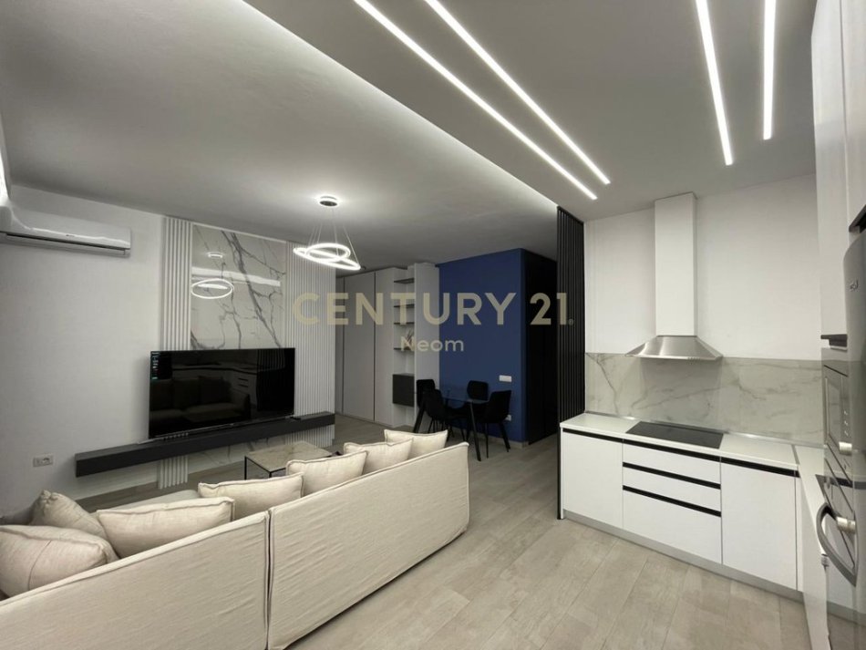 Tirane, jepet me qera apartament 2+1+Aneks+Ballkon Kati 4, 100 m² 1.000 € (Neom128871)