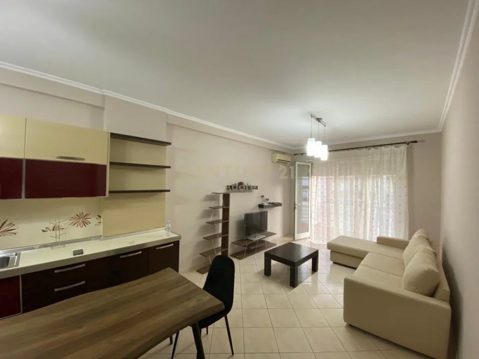 Tirane, jepet me qera apartament 1+1 Kati 9, 78 m² 500 € (don bosco)