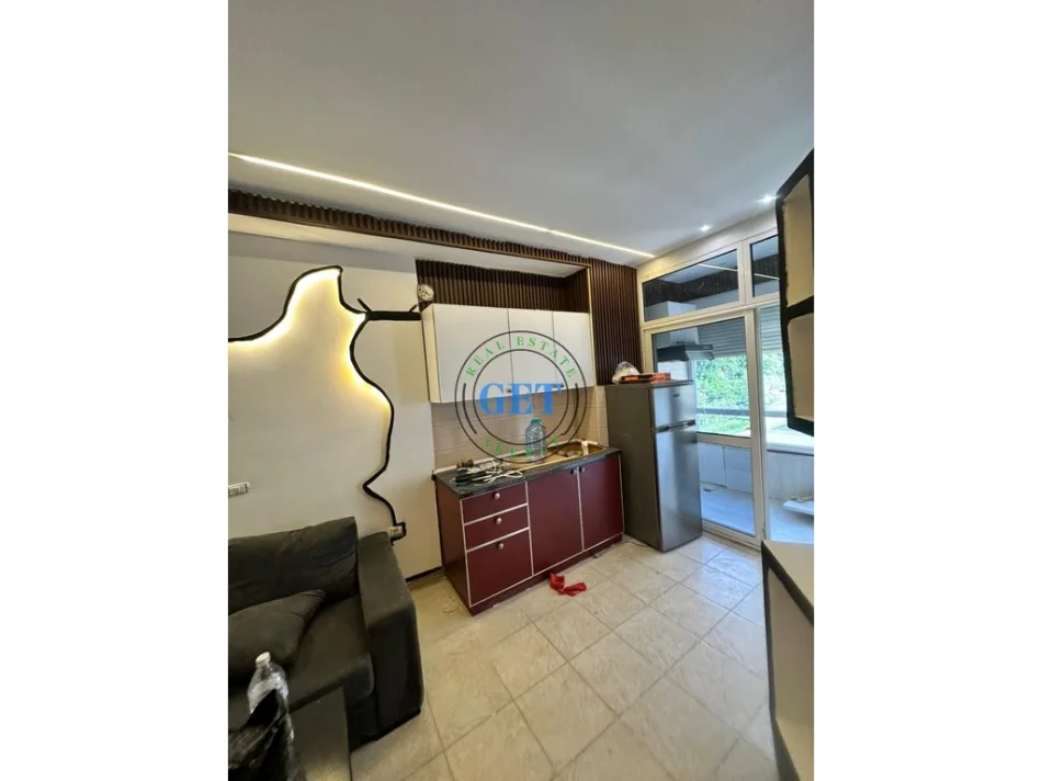Durres, shitet apartament Kati 6, 55 m² 72.000 € (Shkëmbi i Kavajës)