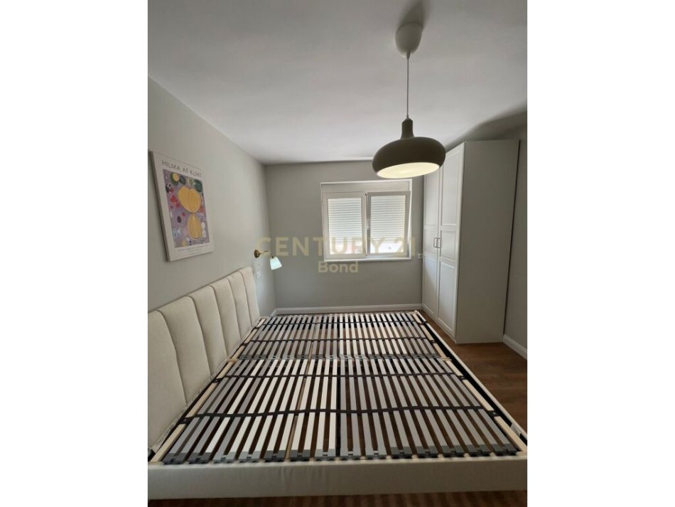 Tirane, jepet me qera apartament 1+1 Kati 3, 50 m² 450 € (Rruga Bardhyl)