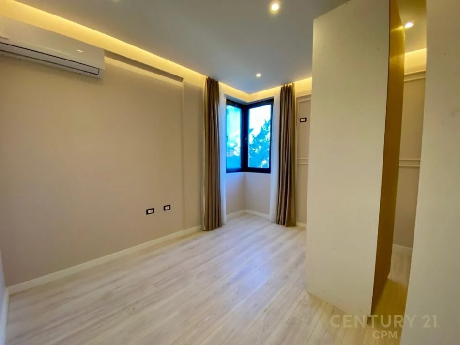 Tirane, shitet 2+1 Kati 2, 106 m² 165.000 € (Rruga Vangjel Argjiri)