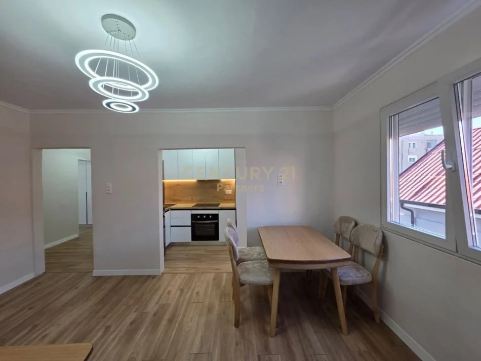 Tirane, shitet apartament 1+1 Kati 3, 54 m² 122.000 € 