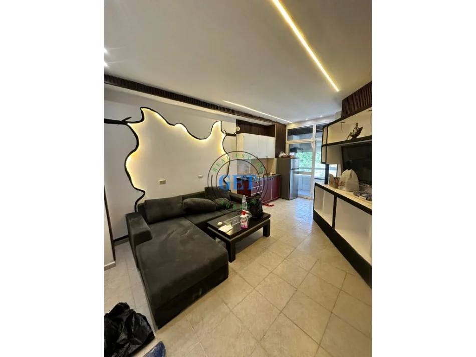 Durres, shitet apartament Kati 6, 55 m² 72.000 € (Shkëmbi i Kavajës)