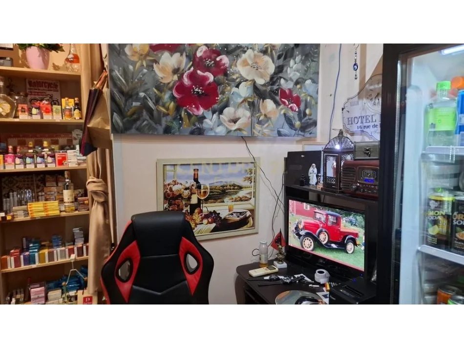 Tirane, shitet ambjent biznesi , 10 m² (Myslym shyri)