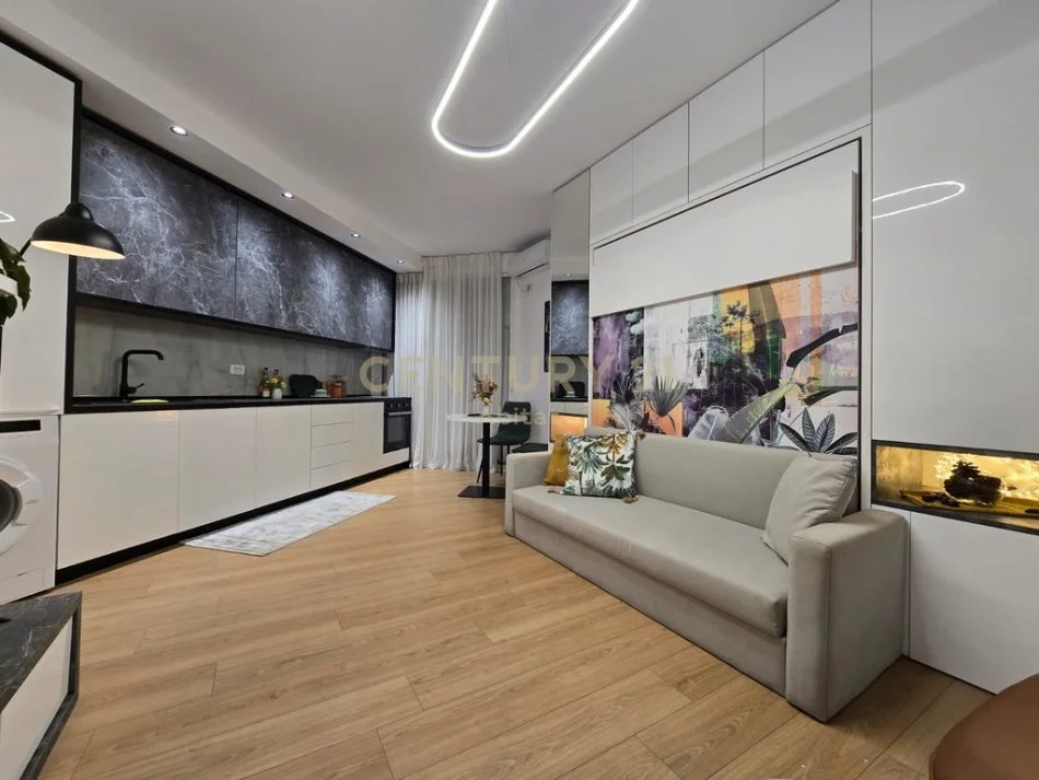 Tirane, shitet apartament 1+1 Kati 4, 35 m² 83.000 € (Komuna e Parisit)