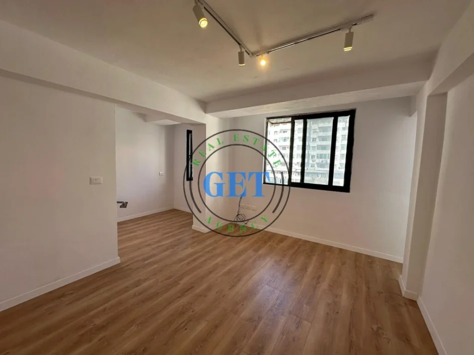 Durres, shitet apartament 2+1 Kati 5, 90 m² 103.000 € (Ish Rajoni)