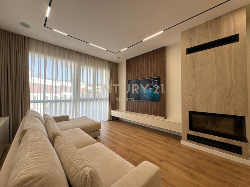 Tirane, jepet me qera apartament 1+1+Ballkon Kati 1, 97 m² 1.350 € (Neom129178)