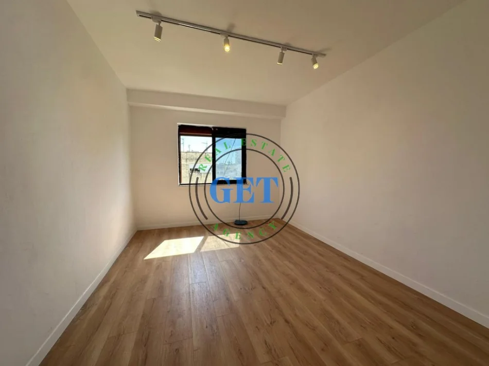 Durres, shitet apartament 2+1 Kati 5, 90 m² 103.000 € (Ish Rajoni)