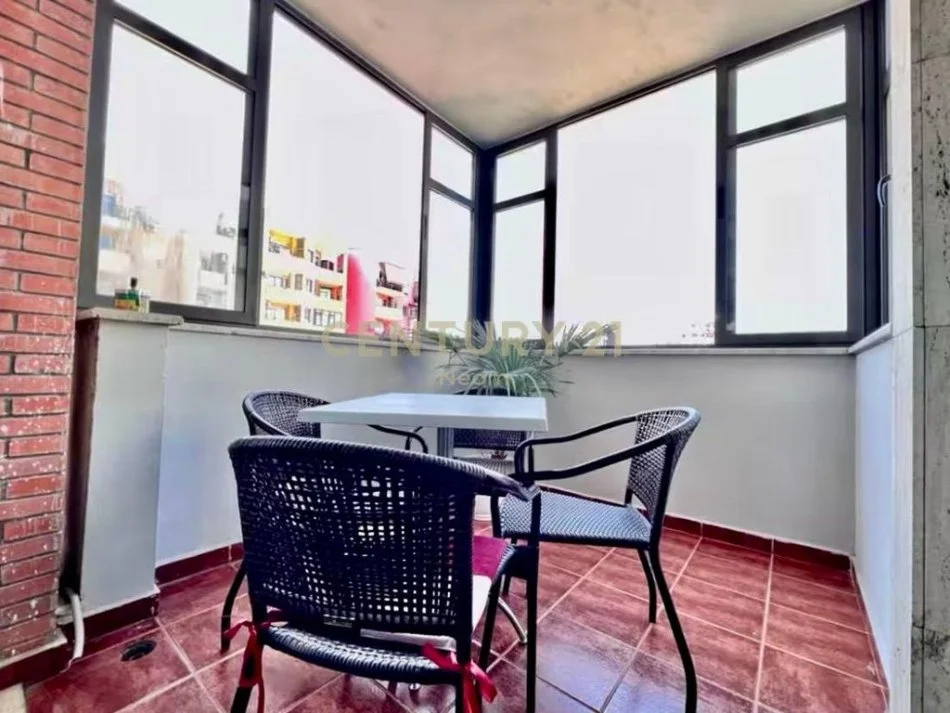 Tirane, shitet apartament 2+1+Aneks+Ballkon Kati 5, 113 m² 380.000 € (Neom129476)