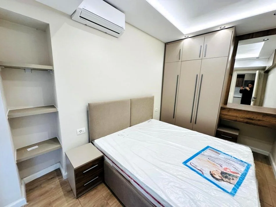 Tirane, shitet apartament 1+1 Kati 3, 48 m² 128.000 € (21 dhjetori)