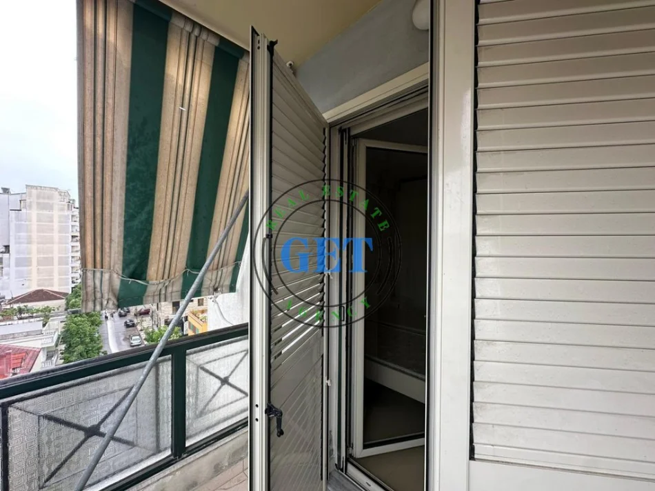 Durres, shitet apartament 3+1 Kati 6, 120 m² 140.000 € (Ish Rajoni I Policise)