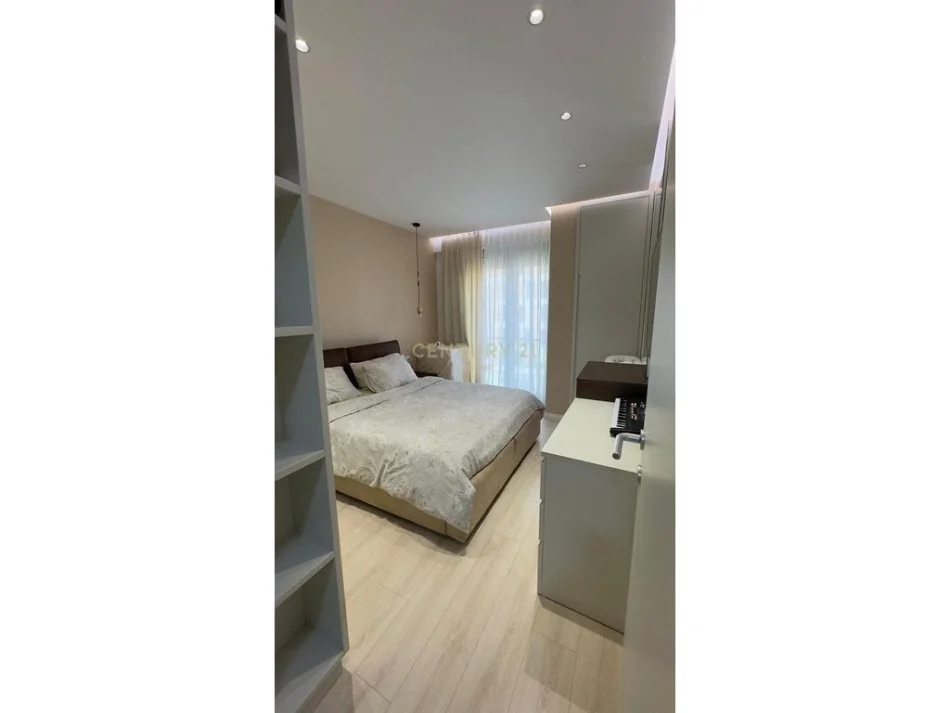 Tirane, shitet 1+1 Kati 3, 65 m² 170.000 € 