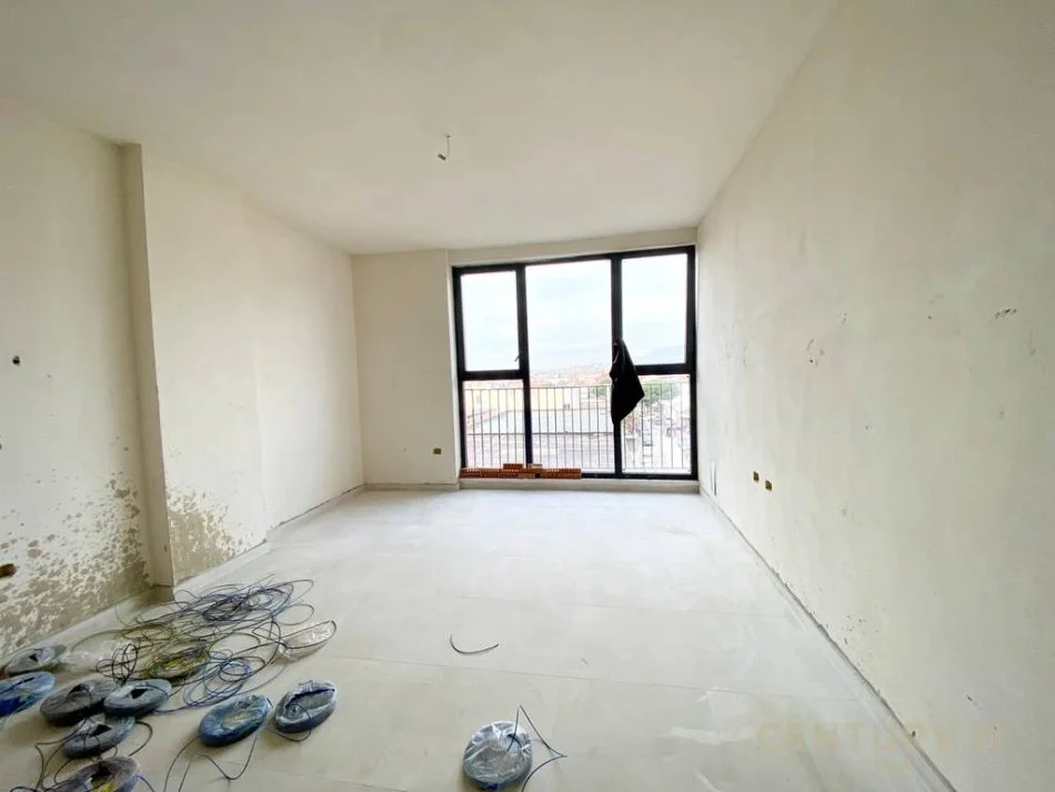 Tirane, shitet 1+1 Kati 3, 79 m² 138.000 € (Bulevardi i ri)