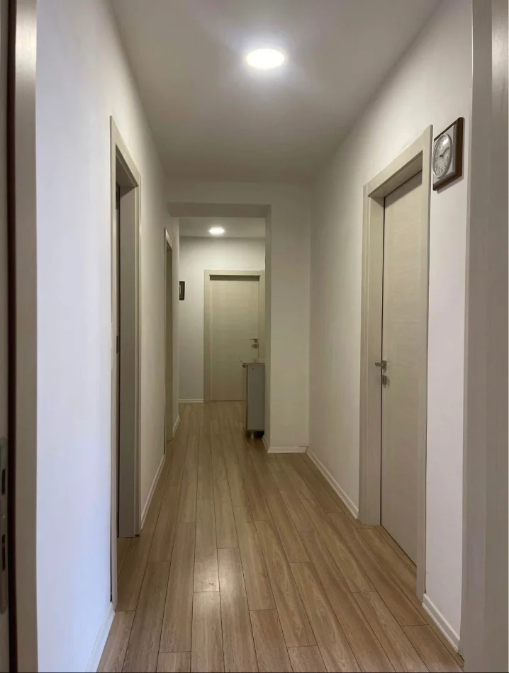 Tirane, shitet apartament 3+1+Aneks Kati 2, 127 m² 200.000 € (Rruga 5 Maji)