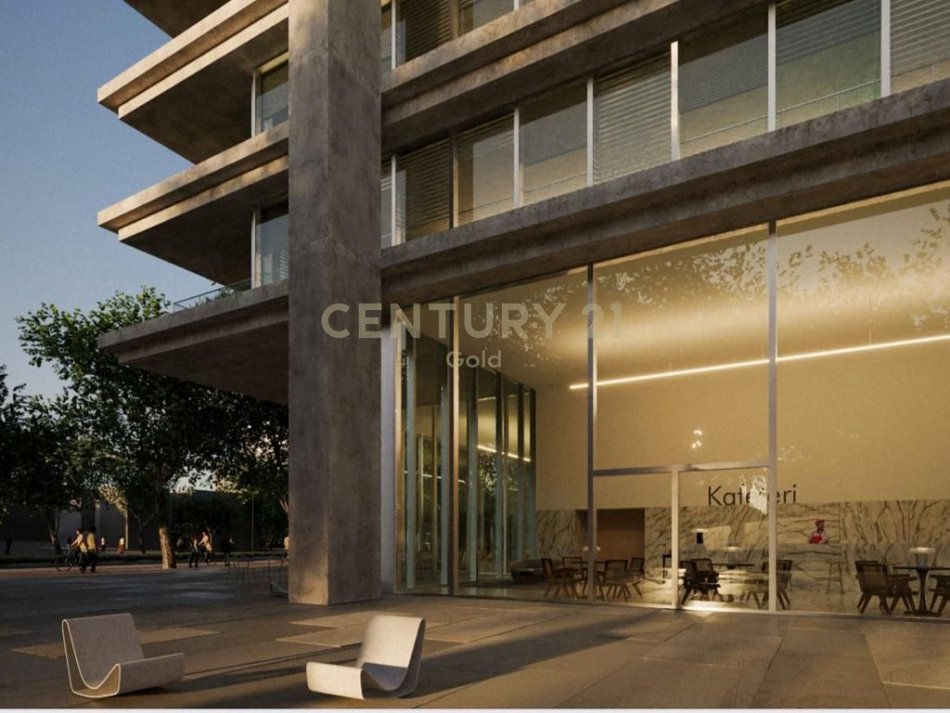 Tirane, shitet apartament 1+1 Kati 15, 93 m² 