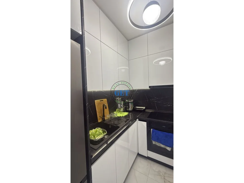 Shqiperi, shitet apartament 1+1 Kati 5, 62 m² 95.000 € (Golem)
