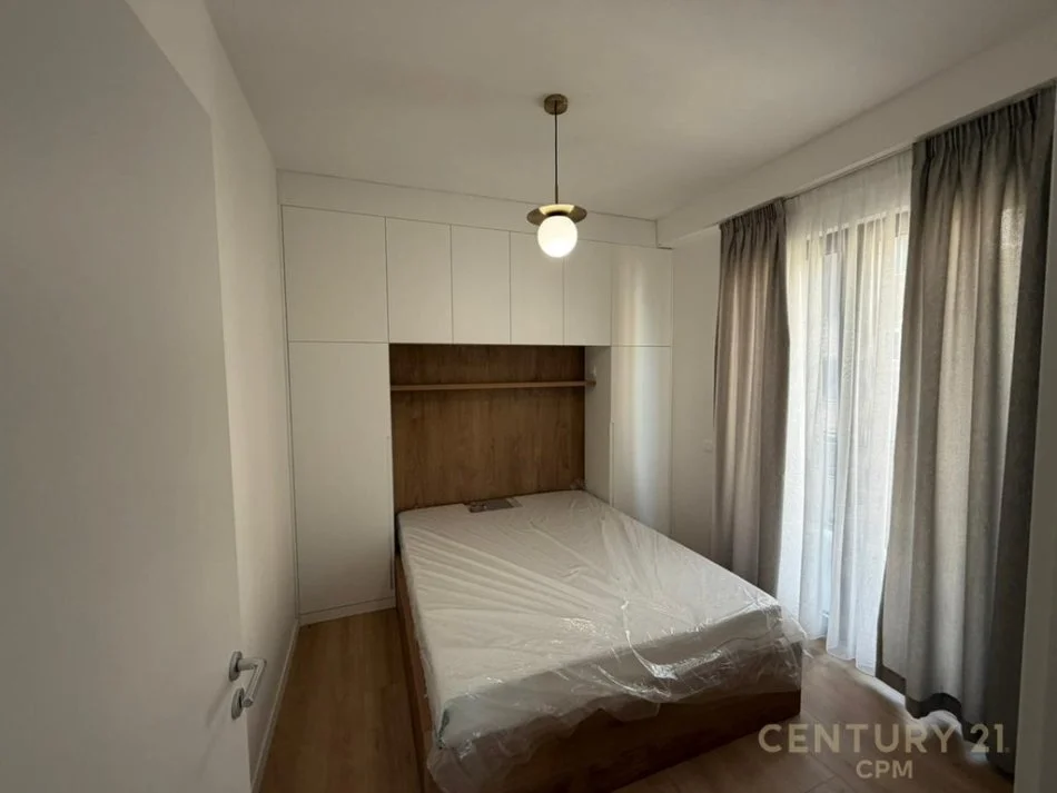 Tirane, jepet me qera apartament 2+1+Ballkon Kati 2, 85 m² 750 € (tefta tashko)