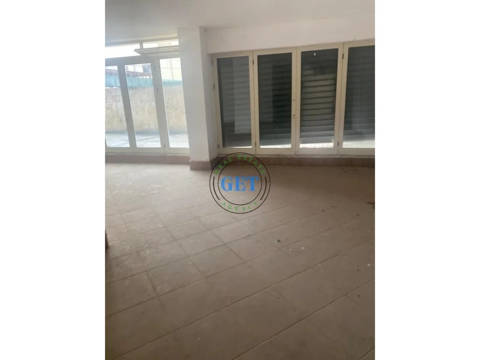 Durres, shitet ambjent biznesi Kati 1, 124 m² (Plazh, Iliria)