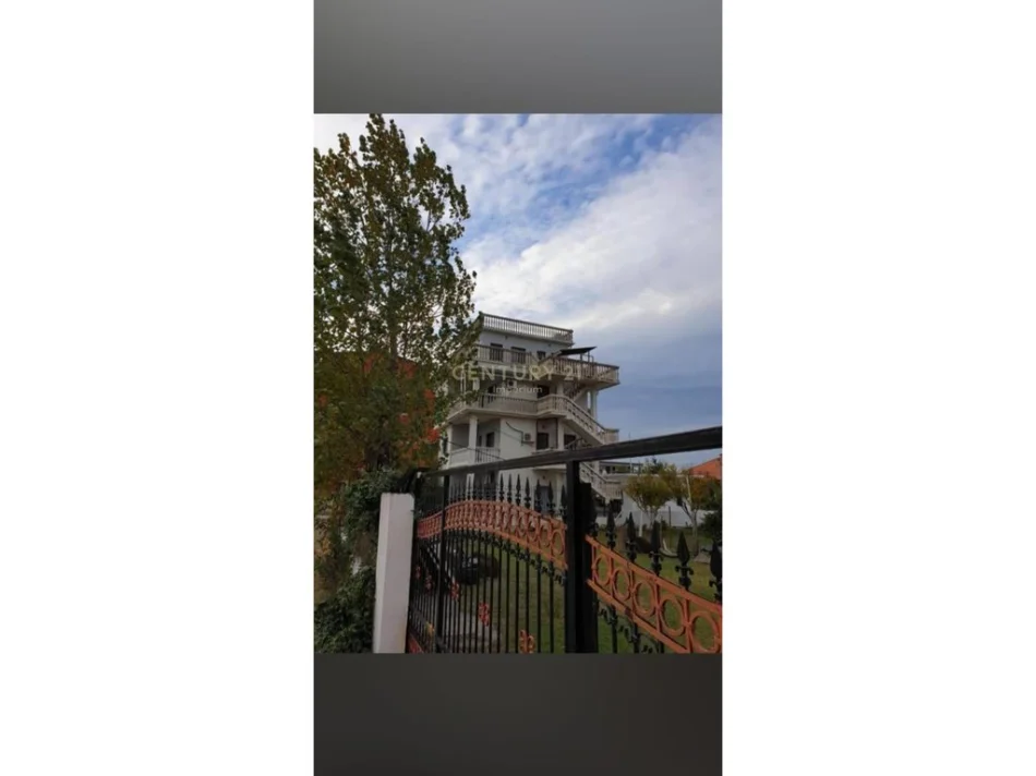 Shkoder, shitet Vile 3 Katshe Kati 3, 137 m² 278.100 € (velipoje rruga nicolle lucajt pas rruges nr,7)