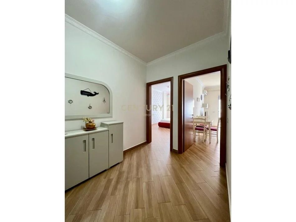 Vlore, shitet apartament 1+1+Ballkon Kati 4, 73 m² 190.000 € (Neom130175)