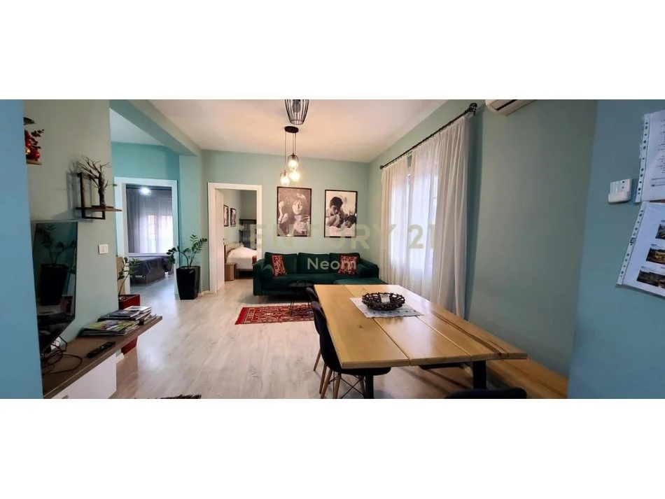 Tirane, jepet me qera apartament 2+1 Kati 4, 84 m² 750 € (rruga e durresit)