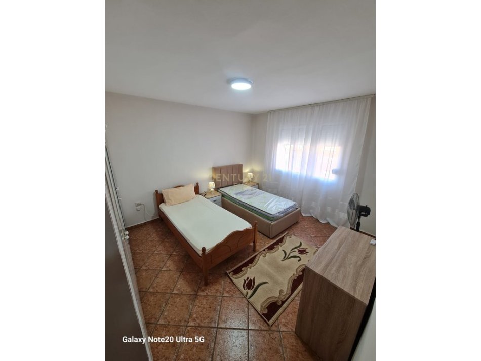Tirane, jepet me qera apartament 2+1 Kati 5, 74 m² 570 € (Rruga e Elbasanit)
