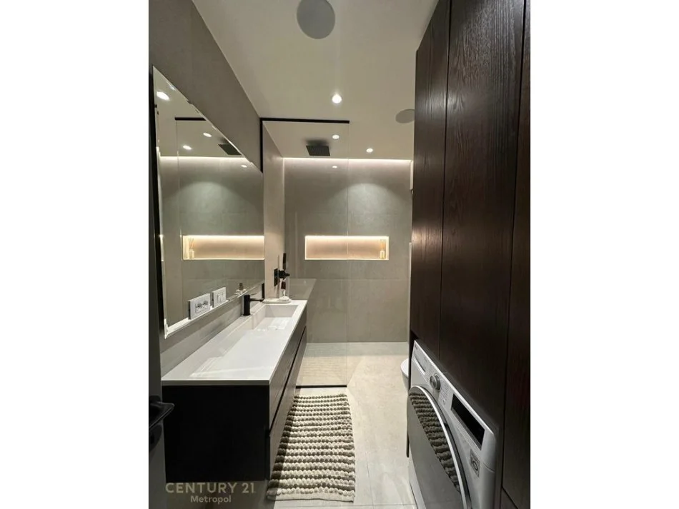 Tirane, shitet apartament 1+1 Kati 7, 67 m² 167.000 € (VILAT GJERMANE)