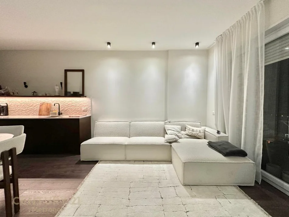 Tirane, shitet apartament 1+1 Kati 7, 67 m² 167.000 € (Vilat Gjermane)