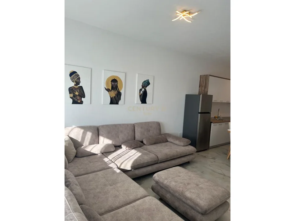 Tirane, shitet apartament 2+1 Kati 9, 103 m² (ish Fusha e Aviacionit)