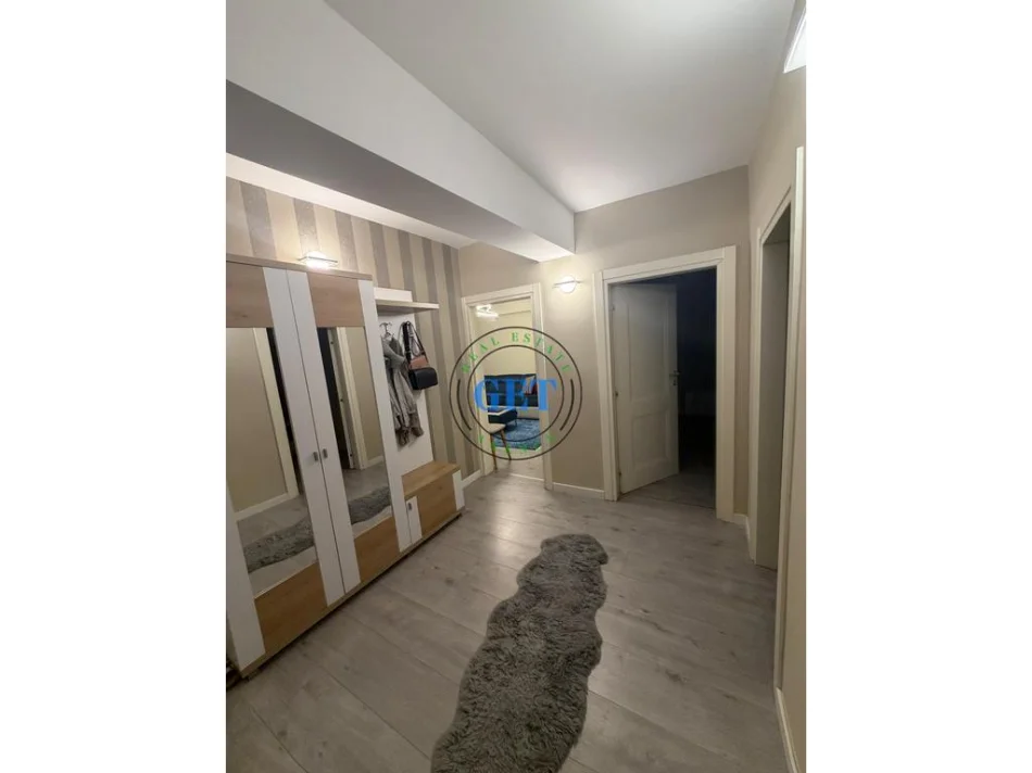 Durres, jepet me qera apartament 2+1 Kati 4, 75 m² 550 € (Rruga e Portit)