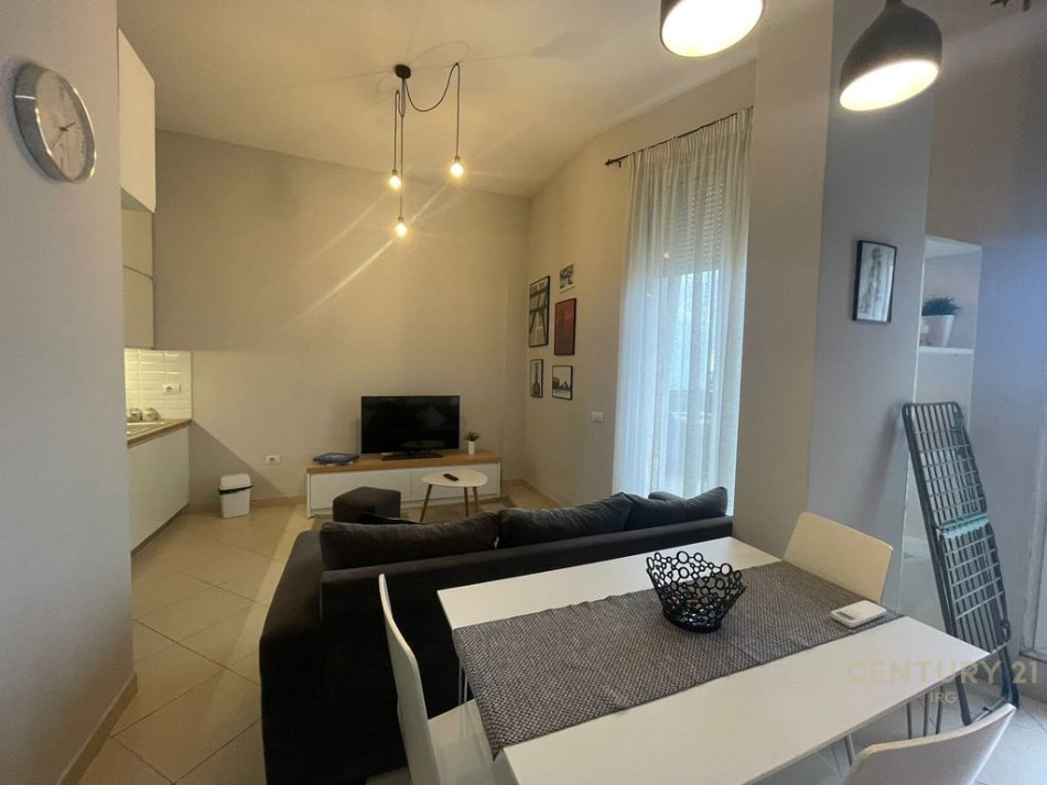 Tirane, jepet me qera apartament 1+1 Kati 11, 63 m² 550 € (Ish Parku IRG130420)