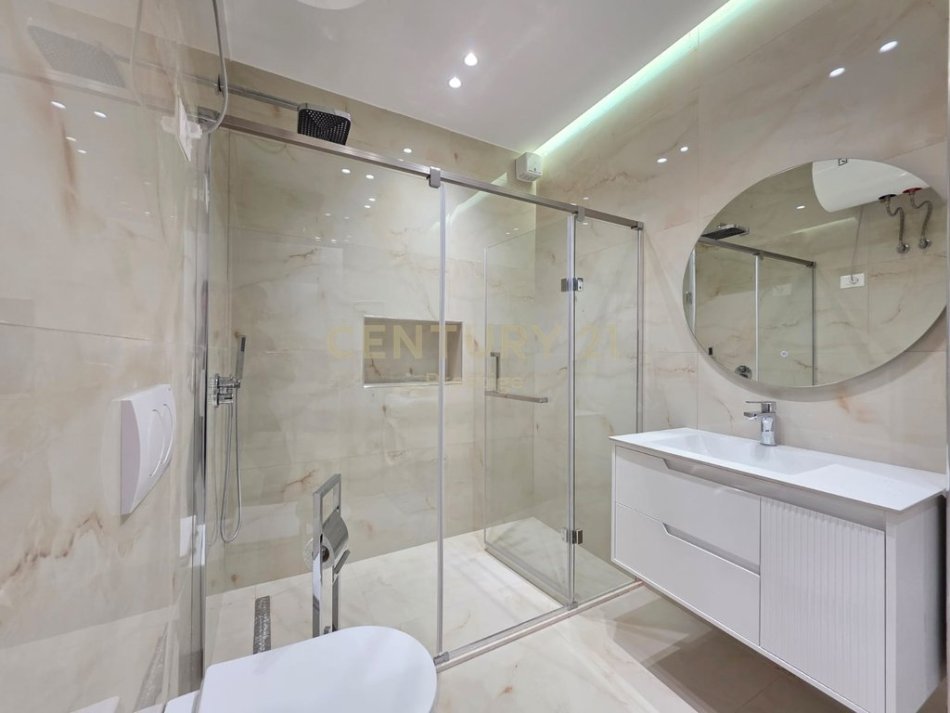 Tirane, jepet me qera Vile 2+1 Kati 2, 160 m² 1.500 € (Xhamlliku) prestige130430