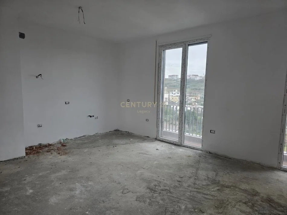 Tirane, shitet apartament 2+1 , 100 m² 165.000 € 