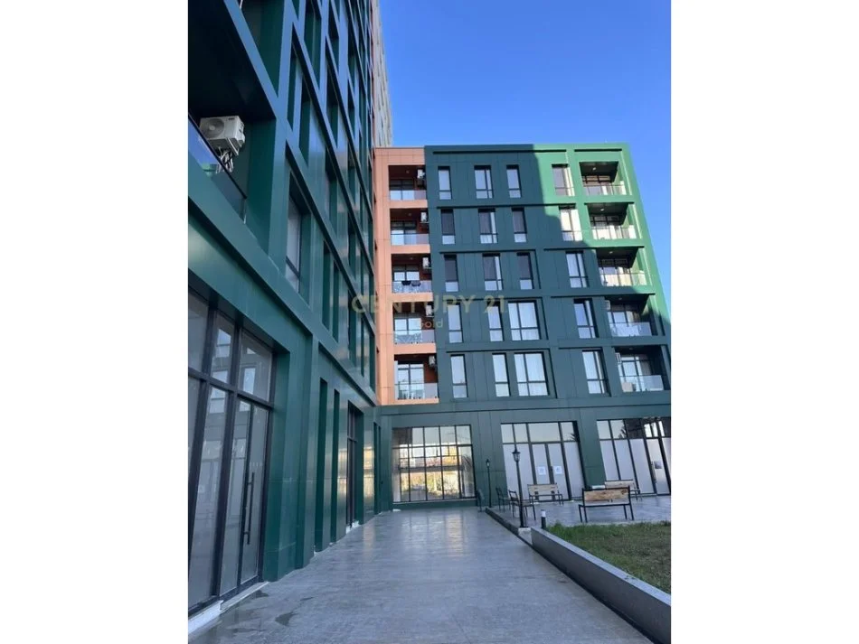 Tirane, shitet apartament 3+1 Kati 9, 156 m² 290.000 € 