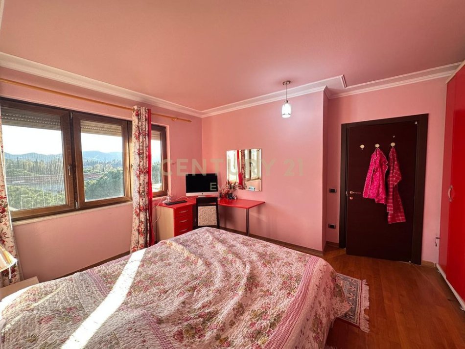 Tirane, jepet me qera apartament 2+1 Kati 11, 106 m² 800 € (Rruga e Elbassanit, Prane Lion Park)